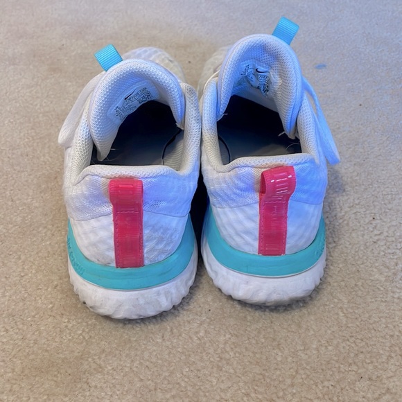 Nike Renew In-Season TR 9 Training Shoes - Picture 2 of 7